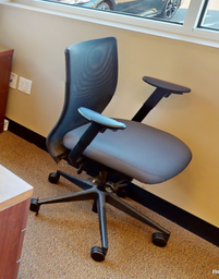 [#B13-2] Task Chair