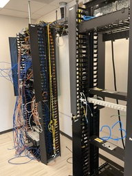 [#H15-22] Server Rack