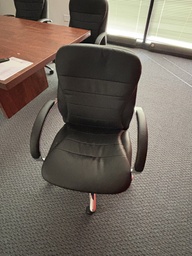 [#B13] Black Leather Chair