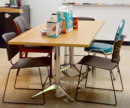 [#C4-10] Square kitchen table, wood top