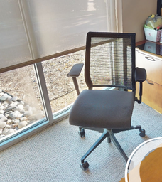 [#B13-4] Task chair with arms