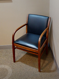 [#B9-5] Black guest chair with arms