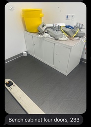 [#D5-233] Bench Cabinet 4 doors