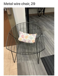[#B8-29] Metal wire chair