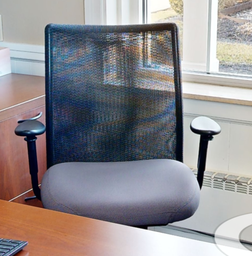 [#B13-6] Task chair with arms