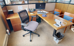 [#E6-4] L-shaped desk