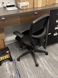 [#B13-1] Black Mesh Task Chair