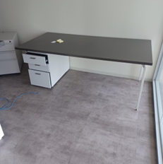 [#E3-45] 3' x 6' TABLE WITH PED