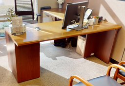 [#E6-2] L-shaped desk