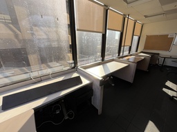 [#C13-256] 4-Desk Row (must be placed in a row together)