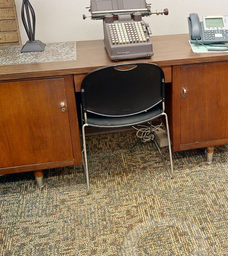 [#B4-6] Black Stack Chair