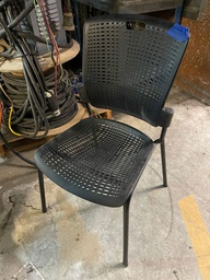 [#B4-3] Side Chair Humanscale