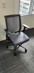 [#B13-27] Desk Chair