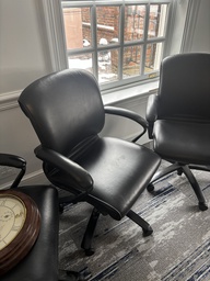 [#B5-50] Black Task Chair