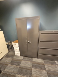 [#D22-43] 2 Door Storage cabinet