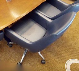 [#B5-8] Blue mobile conference chair