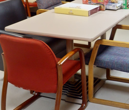 [#C4-11] Square break table