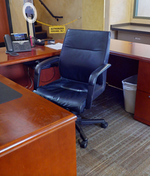 [#B13-4] Black Leather Task Chair