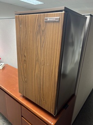 [#D20-25] storage cabinet 
