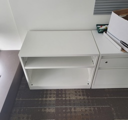 [#D1-154] 1 shelf white cabinet