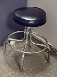 [#B8-8] Stool, blk
