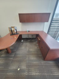 [#E9-176] U shape desk w/hoverhangin comp