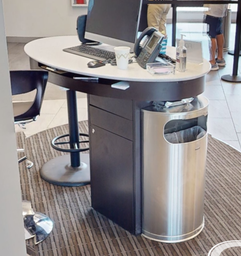 [#E4-2] Pedestal desk