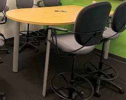 [#C4-12] Huddle Table