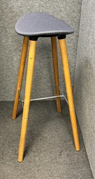 [#B1-41] Stool - Enea Coalesse