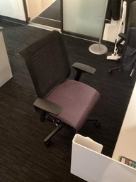 [#B13-67] Think Chair