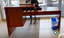 [#C4-19] Cheque desk