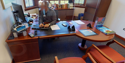 [#E6-5] Desk - Executive