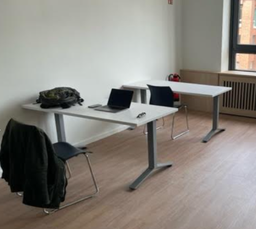 [#C12] White Training Tables