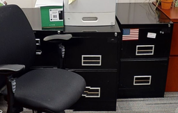 [#D16-23] Black Pedestal (Metal)