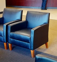 [#B12-5] Black lounge chair