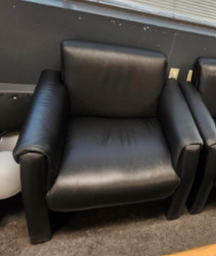 [#B12-5] Black Sofa Chairs