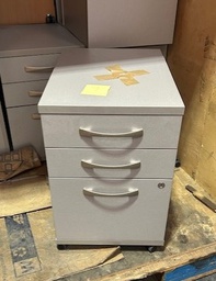 [#D17-2] Grey Wooden Pedestal