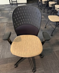 [#B13-2] Task Chair/Castered