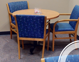 [#C5-7] Round meeting table