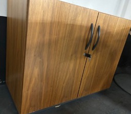 [#D5-18] Wooden Small Cabinet with Doors