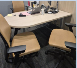 [#E2-35] Stand alone Bullet top worksurface