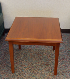 [#C11-5] Small Table