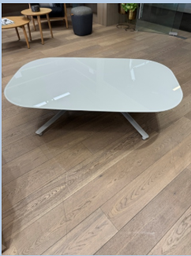 [#C3-10] BEVY TABLE