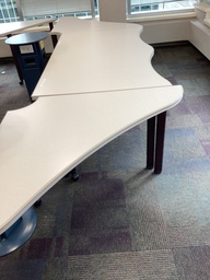 [#C4-16] Wavey Tables with Wheels- corners