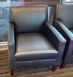 [#B12-5] Navy lounge chair