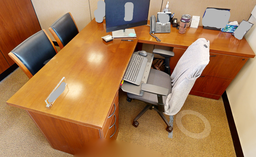 [#E6-2] L-shaped desk