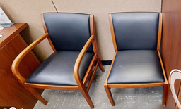 [#B9-4] Black guest chair