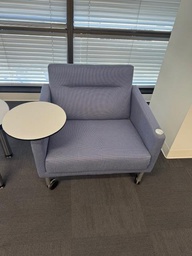 [#B12-46] BLUE TABLET LOUNGE CHAIR