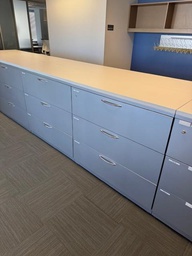 [#D8-104] 3 DRAWER FILE W/SHARED TOP
