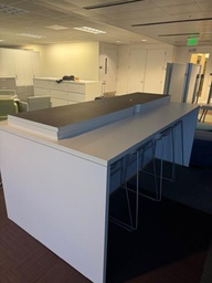[#C4-138] 8'x4' BAR HEIGHT TABLE